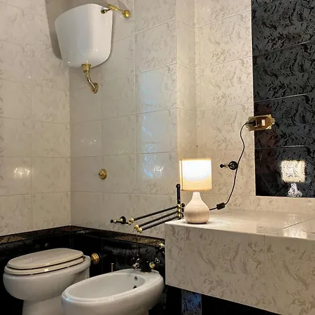 Madonnina In Riva Al Fiume Tirino Feriehus Bussi sul Tirino