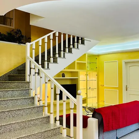 Madonnina In Riva Al Fiume Tirino