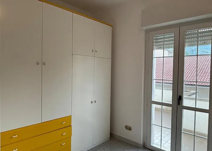 Madonnina In Riva Al Fiume Tirino *